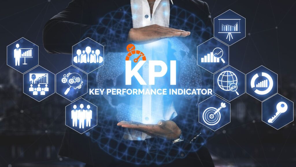 KPIs im Kundenservice: Welche Kennzahlen wirklich zählen und warum alte Dogmen überholt sind Im Kundenservice wimmelt es von Zahlen, Daten und Metriken. Täglich, stündlich, minütlich werden Berichte erstellt und analysiert. Doch welche Kennzahlen sind wirklich relevant? Und haben sich die Maßstäbe in den letzten 15 Jahren nicht grundlegend verschoben? Wir haben mit Frank Metzker, einem Senior Consultant der Rufberatung, der seit 15 Jahren im Kundenservice zu Hause ist, darüber gesprochen, welche KPIs heute wirklich wichtig sind – und welche wir getrost anders betrachten sollten.
